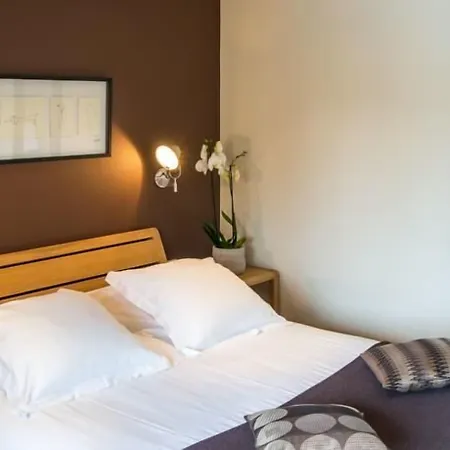 ホテル Mandarina Luxembourg ストラッサン