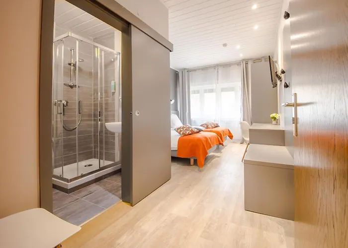 Mandarina Luxembourg ストラッサン